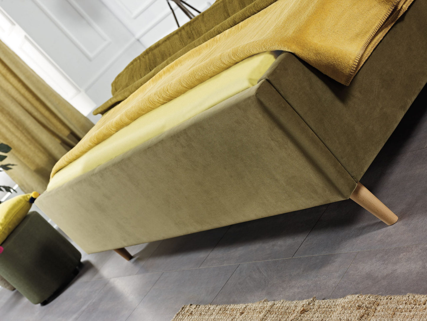 Naples Luxury Divan Style Electric Adjustable Bed(2040)