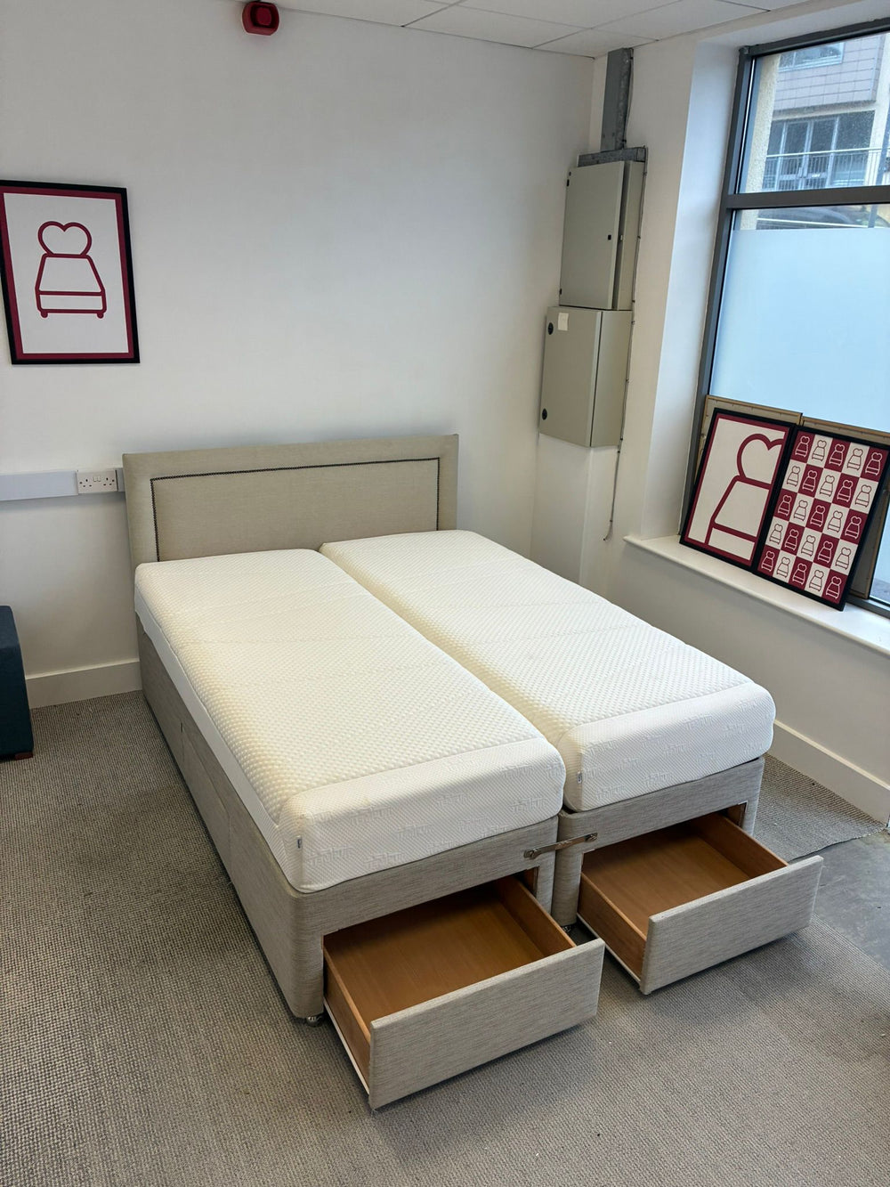 5ft Divan Style Electric Adjustable Bed(Dual Control)(Cream)